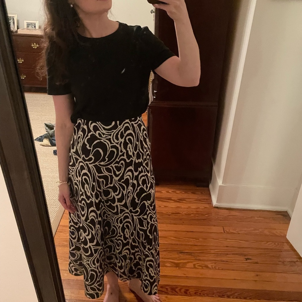 Black and White Patterned Skirt